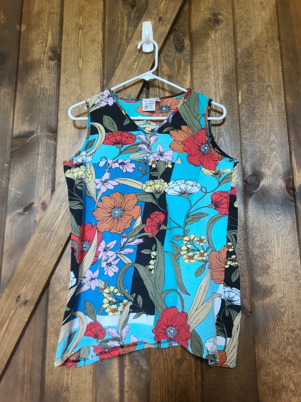 Parsley & Sage Vibrant Floral Tank Top V Neck Stretch Size M